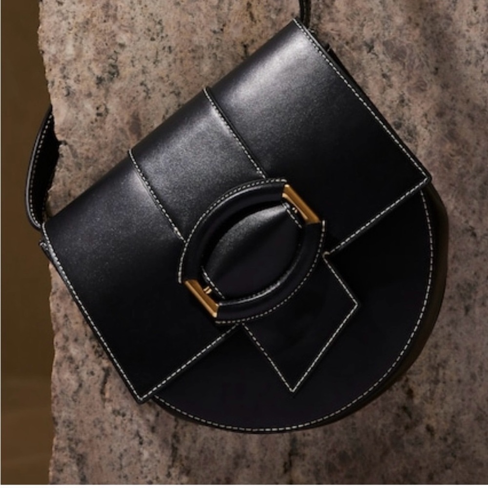 Elegant Black Leather Handbag (comes with dust bag)